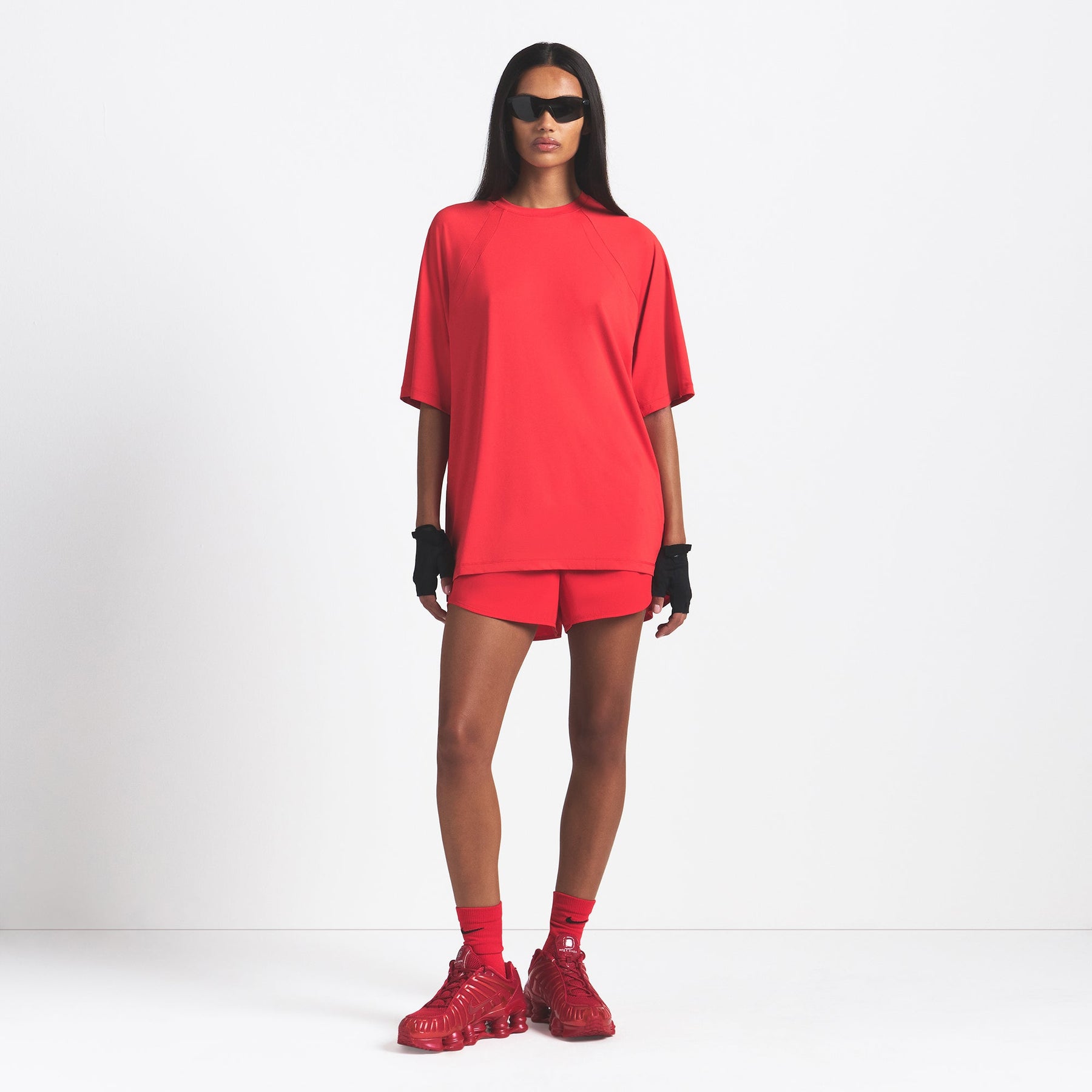 NikeSKIMS AIRY OVERSIZED TEE | RUBY