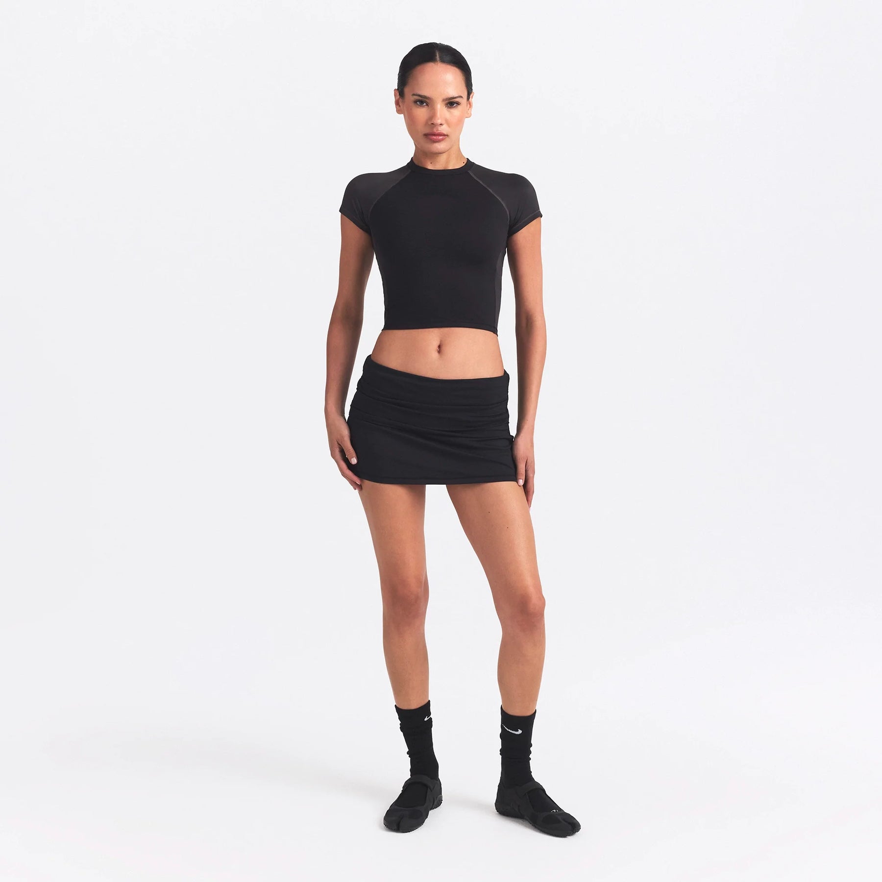 NikeSKIMS MATTE SHINE MIX CROPPED BABY TEE | OBSIDIAN AND IGNEOUS